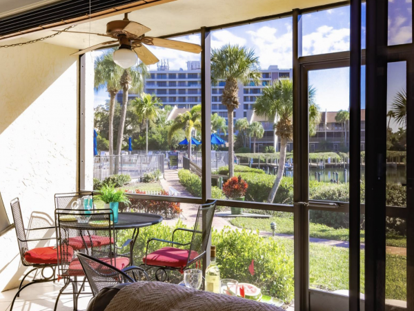 Siesta Key Gem with 2 Bedrooms and Water Views